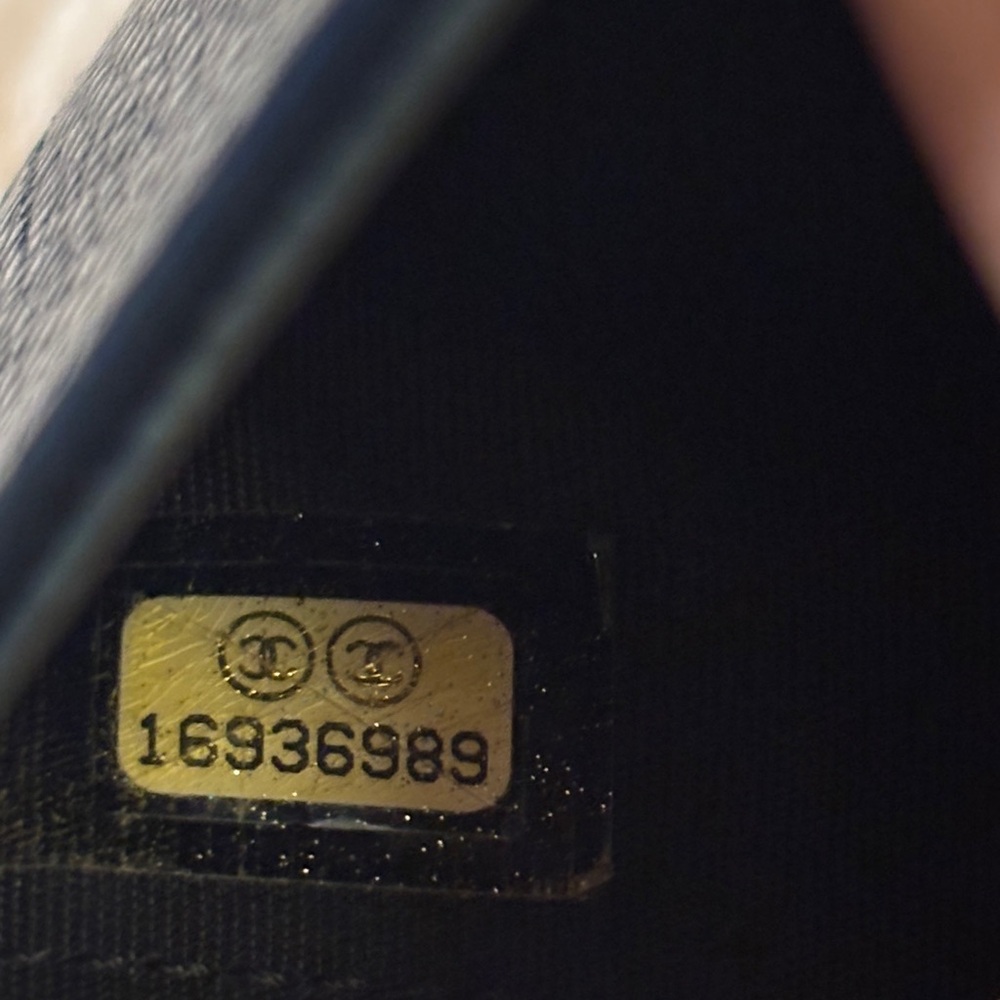 CHANEL Dark Blue CC Caviar Leather Wallet - Picture 13 of 16